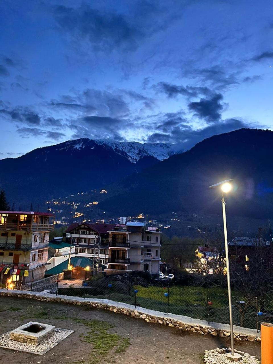 The Rohtang Chalet Hotel Manali  Exterior photo