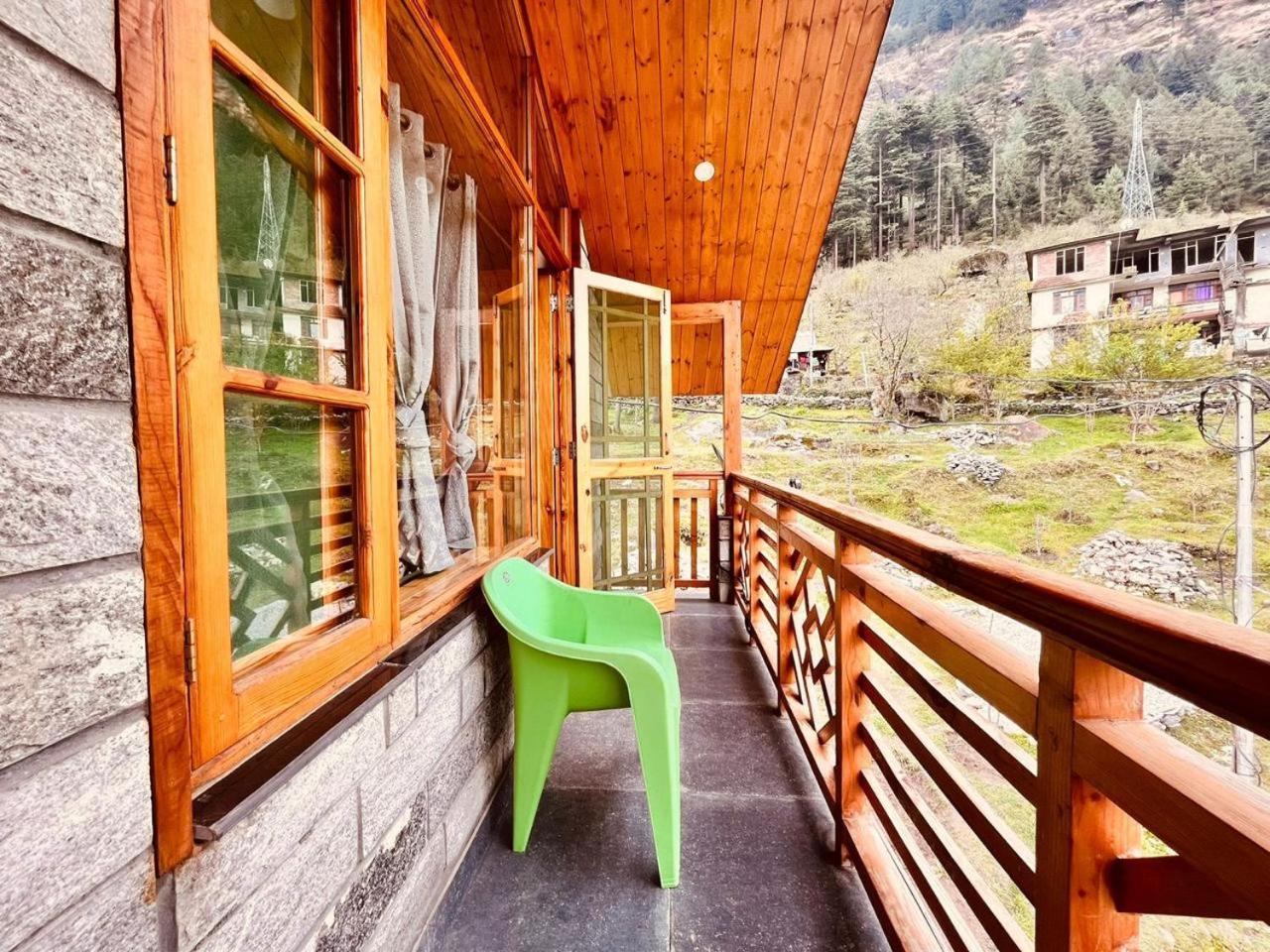 The Rohtang Chalet Hotel Manali  Exterior photo